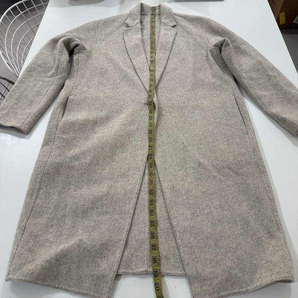 Uniqlo Women's Cacoon Coat - Picture 9 of 10